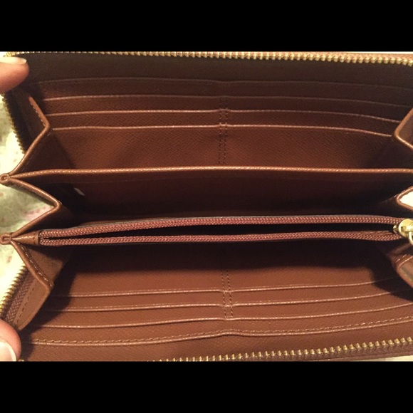 Coach Wallet - Picture 2 of 2