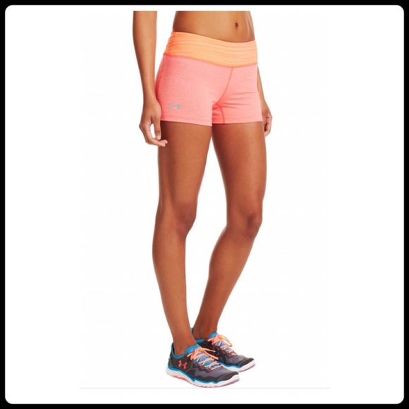 Under Armour Pants - Under Armour workout shorts SMALL