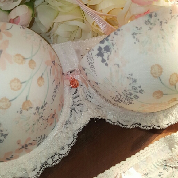 2 pcs Marilyn Monroe  Bra & Panties set