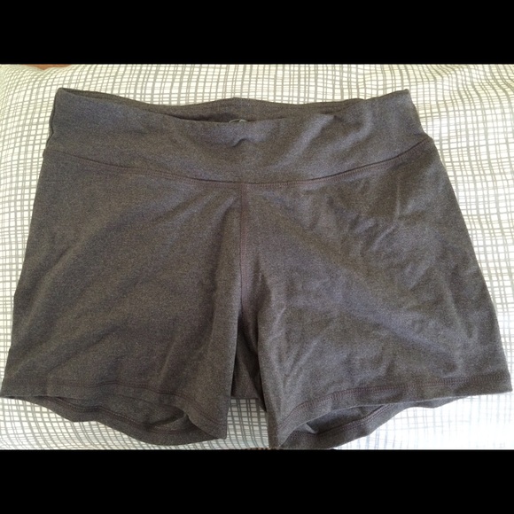 ‼️PRICE DROP‼️2 PAIRS!✌🏼️‼️ Workout shorts