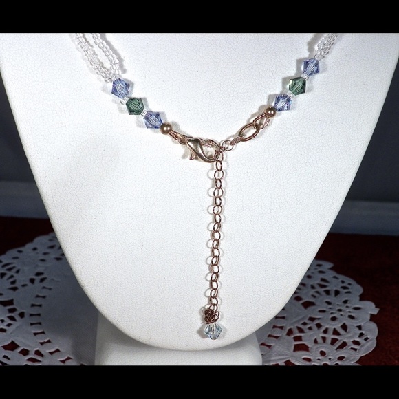 You can order it.  Flower Necklace - Picture 3 of 3