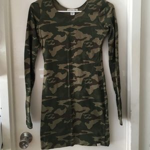 Long sleeve camo billabong dress