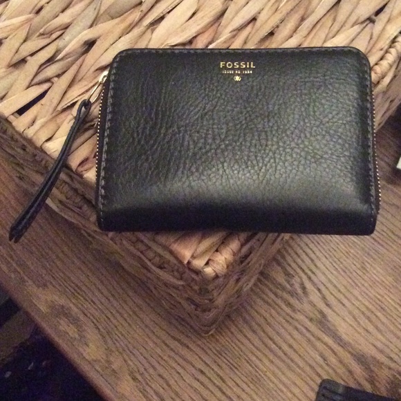 Black Leather Fossil Wallet - new