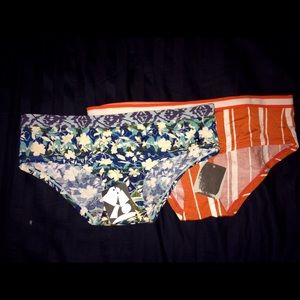 URBAN OUTFITTERS UNDERWEAR