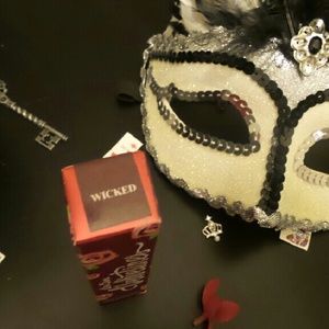 Lime crime Wicked spring cleaning