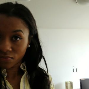 Meet your Posher, Dayna