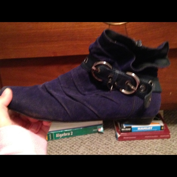 Purple low boots