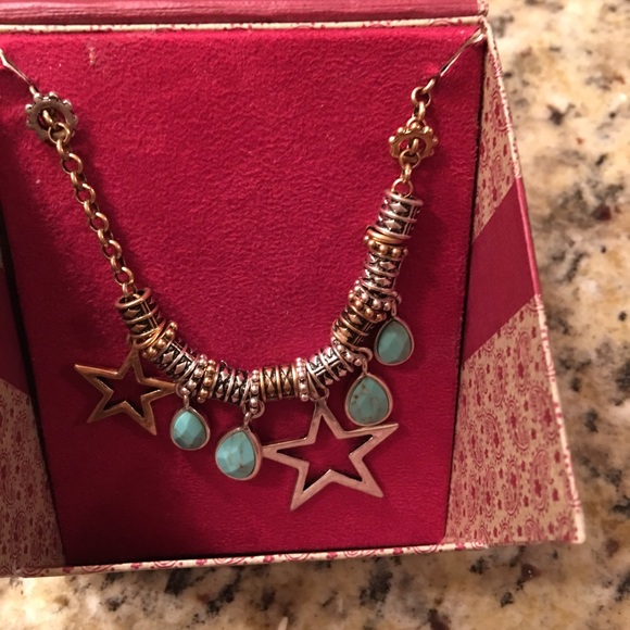 Lucky Brandy statement necklace! 💋