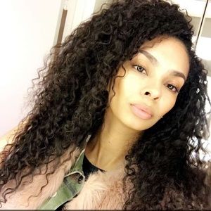 Meet your Posher, Brittani