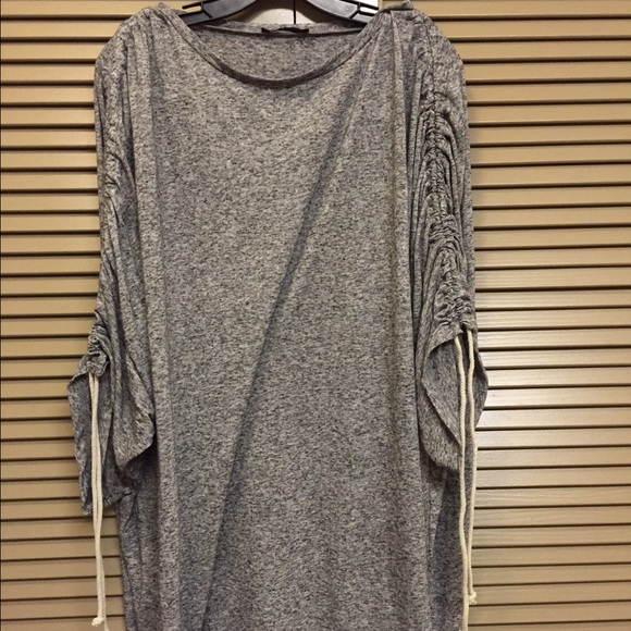 Oversized Tunic - Picture 2 of 4