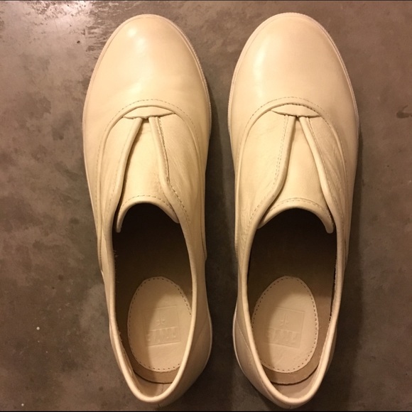 Frye Mindy Slip On | Off White