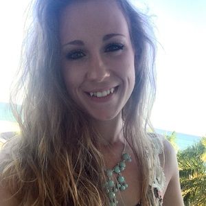 Meet your Posher, Bailey