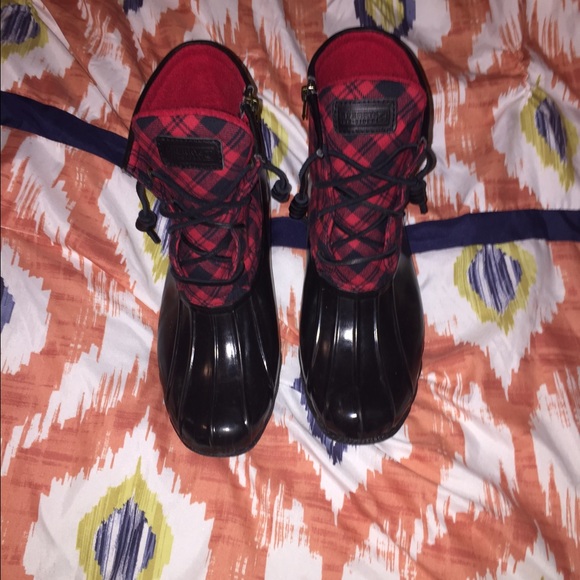 Sperry duck boots! Flash sale!!!!