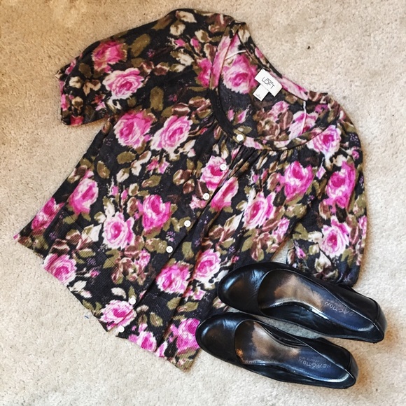 LOFT Sweaters - LOFT Adorable Floral Sweater 🌷