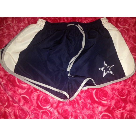 😜⛹🏽 Dallas Cowboys running shorts!