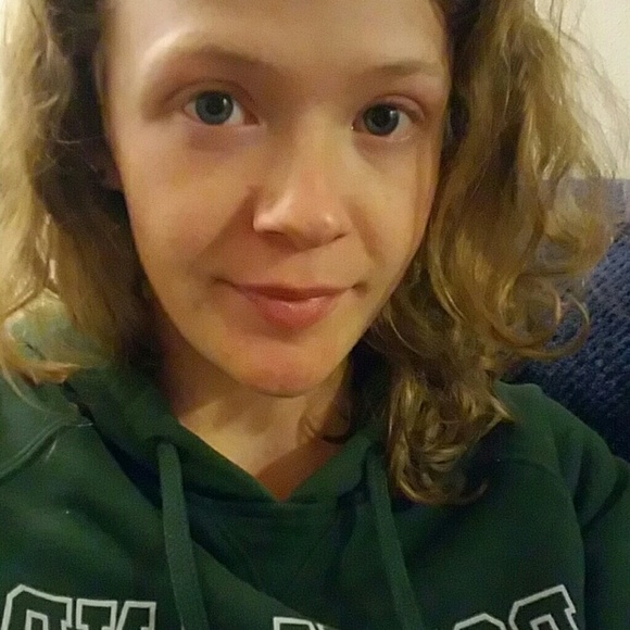 Meet your Posher, Kacie - Picture 1 of 1