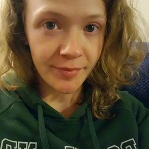 Meet your Posher, Kacie