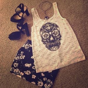 Lace Skull Top💀(Free Skirt!!!)
