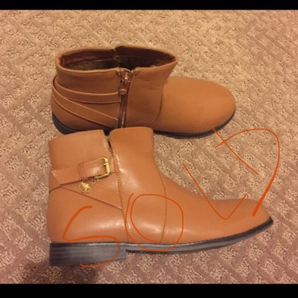 Girls ❌SOLD❌ Michael Kors booties size 5