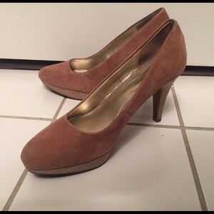 Foot injury prevents me from wearing heels