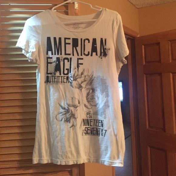 American Eagle shirt