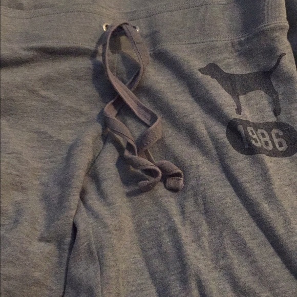 Showing - Picture 4 of 4