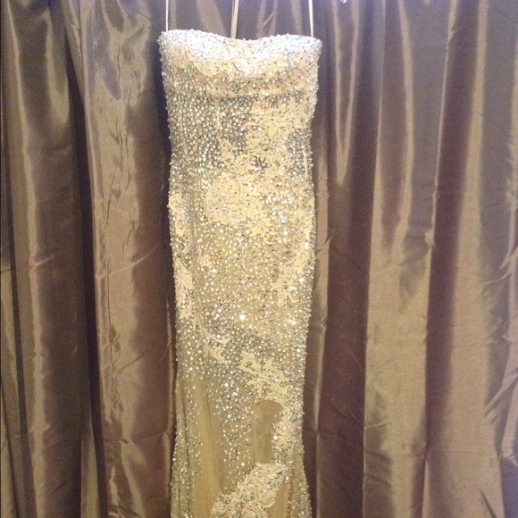 Sherri Hill prom dress