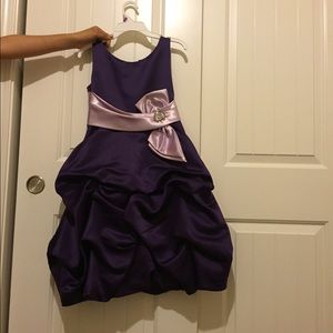⛔️SOLD ⛔️Girls dress size 12