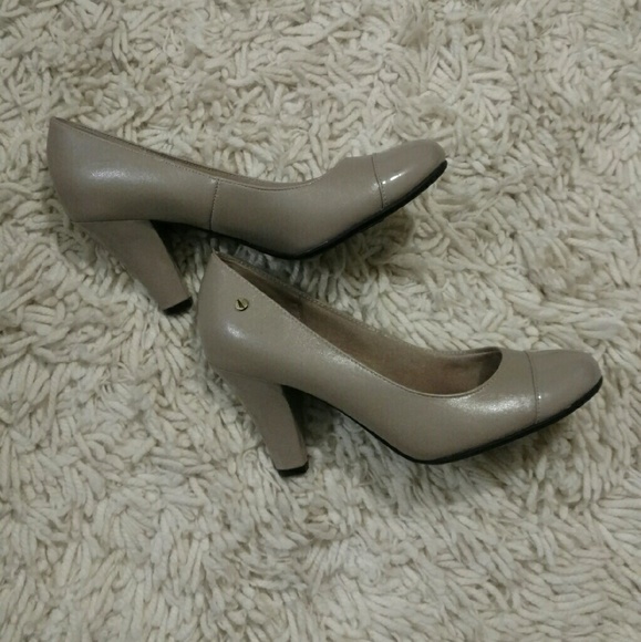 Life stride dark nude comfort heels 8 wide