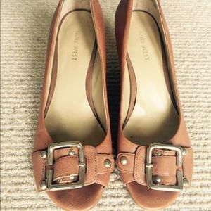 Tan Nine West leather shoes