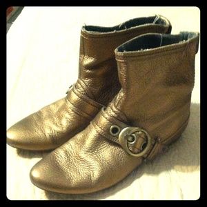 Funky & Stylish Gold Leather Buckle Booties