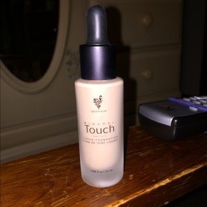 mineral touch foundation