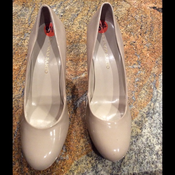 Beige Franco Sarto Pumps - Picture 1 of 3