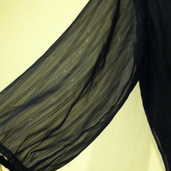 Shirt - Picture 2 of 4