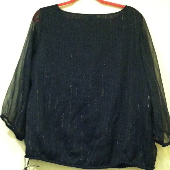 Shirt - Picture 4 of 4