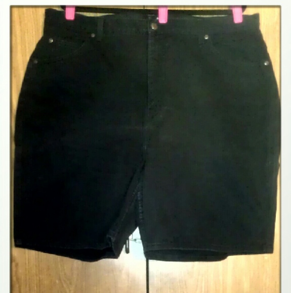 🔮Black Jean Shorts