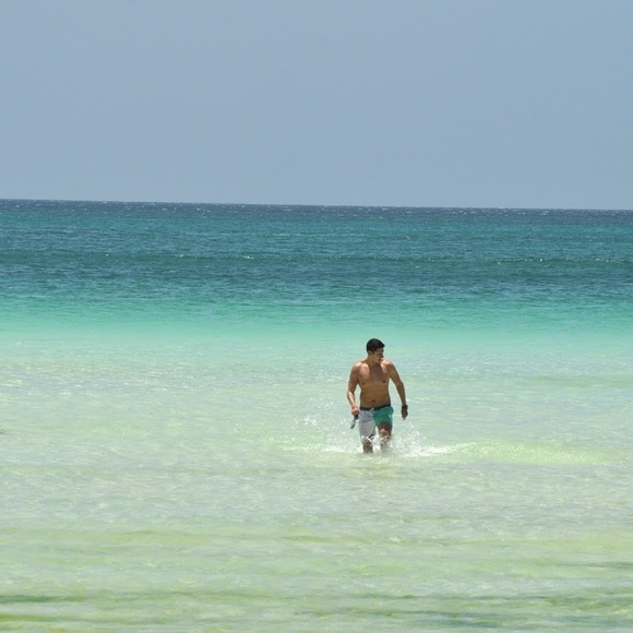 Meet your Posher, Felipe