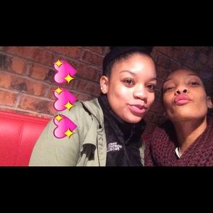 Meet your Posher, Janelle