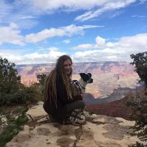 Meet your Posher, Brianna