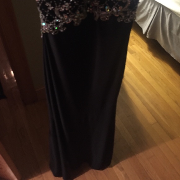 Prom/Formal Dress - Picture 3 of 4