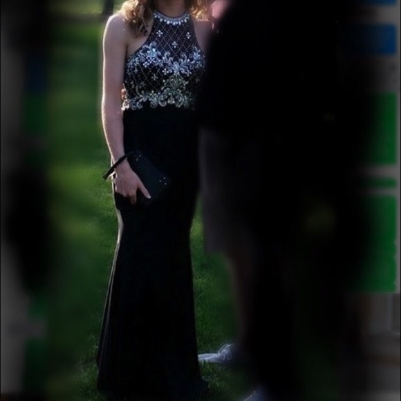 Prom/Formal Dress - Picture 4 of 4