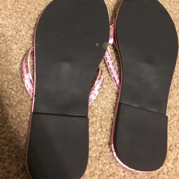 No name brand sandals