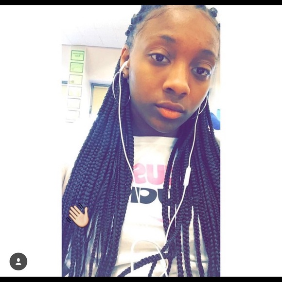 Meet your Posher, A'zairia - Picture 1 of 1
