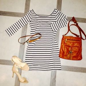 Club Monaco Striped Casual Dress☀️
