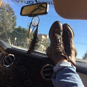 Meet your Posher, Isabel