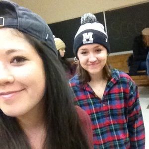 Meet your Posher, Olivia