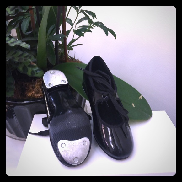 🌚GIRLS - Tap shoes