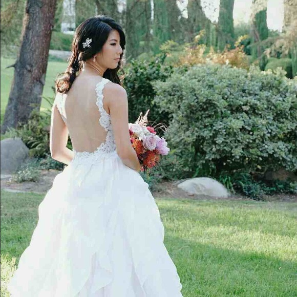 Meet your Posher, Sheer Ruffles - Picture 1 of 1