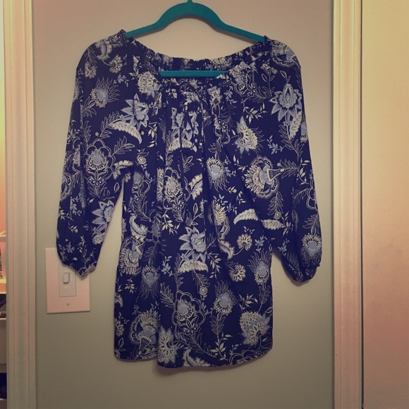 Never Worn Gap Blouse Size M