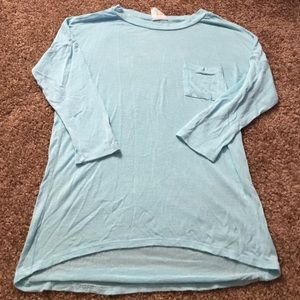 Super comfy baby blue high low shirt